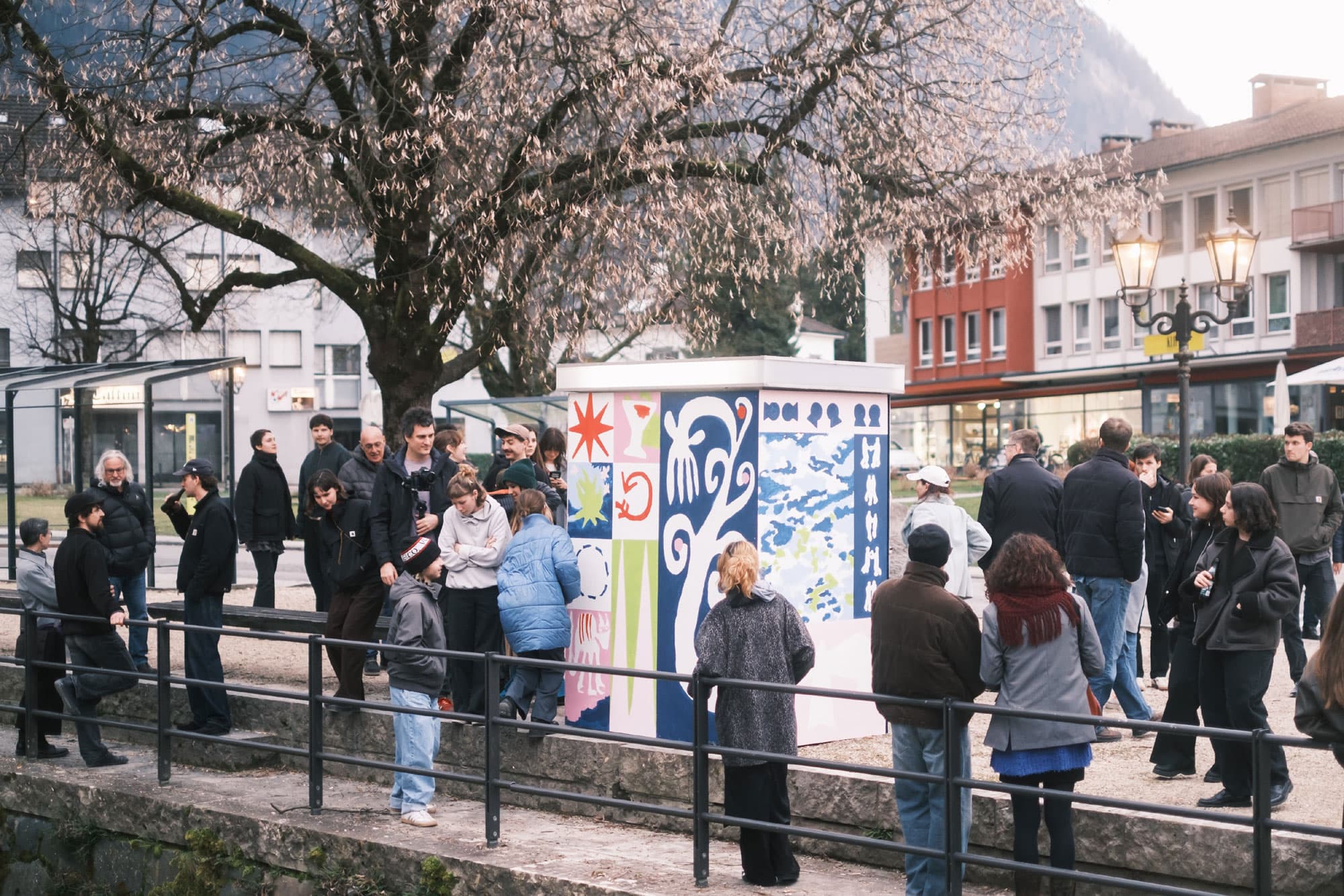Ausstellung: das Poolbar Festival als Teil von „Bunt“ in Hohenems
